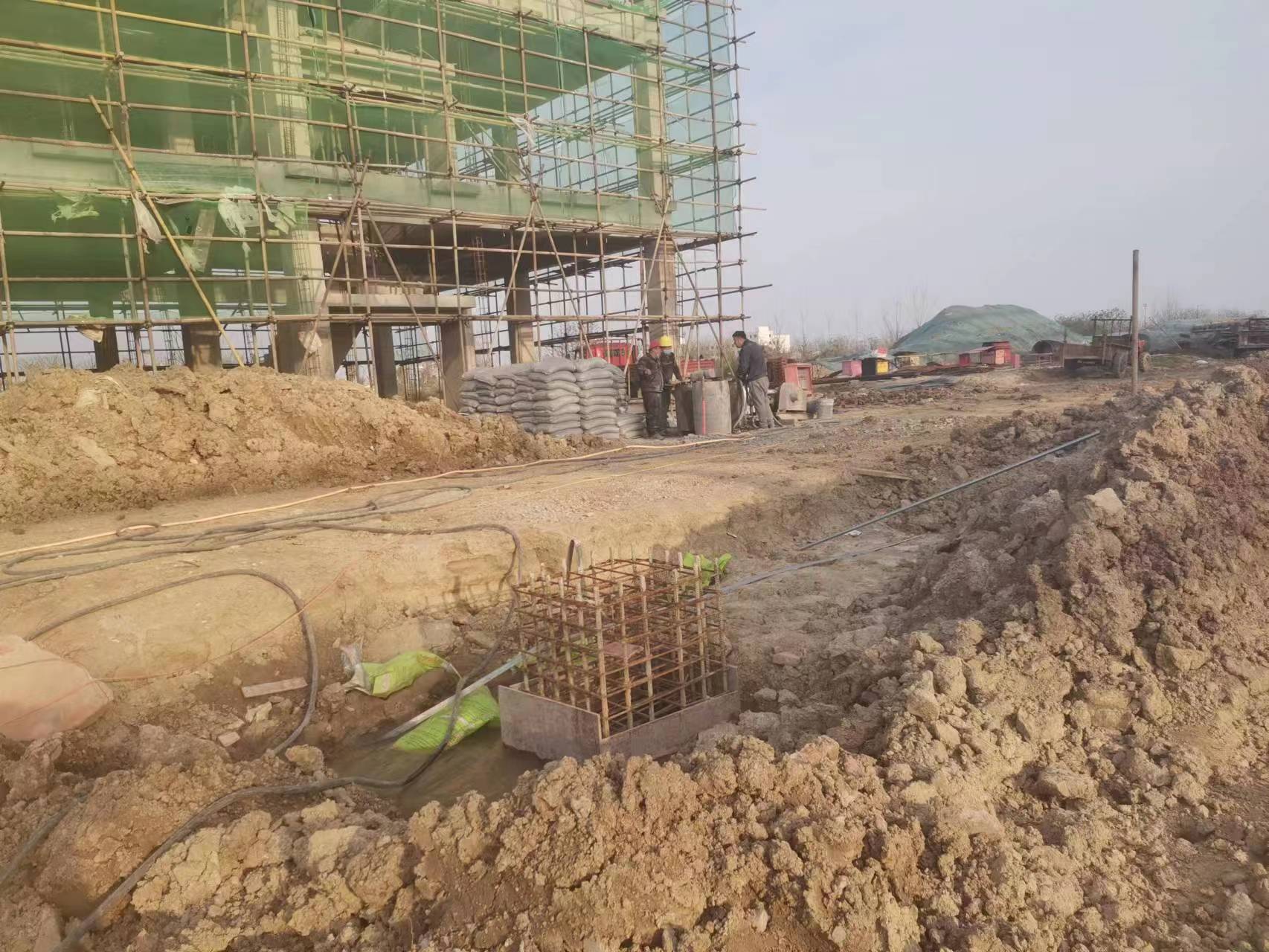 金平当桥梁出现裂缝的时候应该及时加固修补